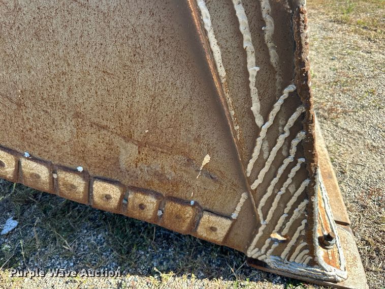 image for item DP8528 1996 John Deere 624G wheel loader