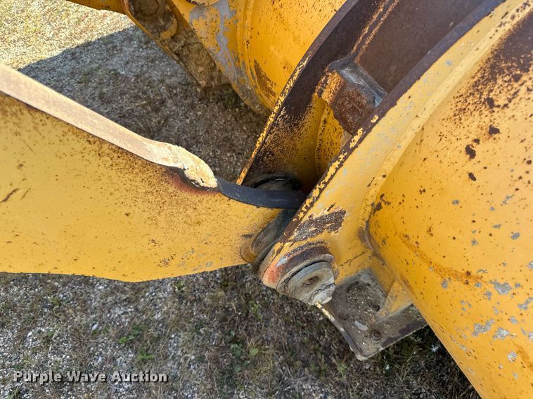 image for item DP8528 1996 John Deere 624G wheel loader