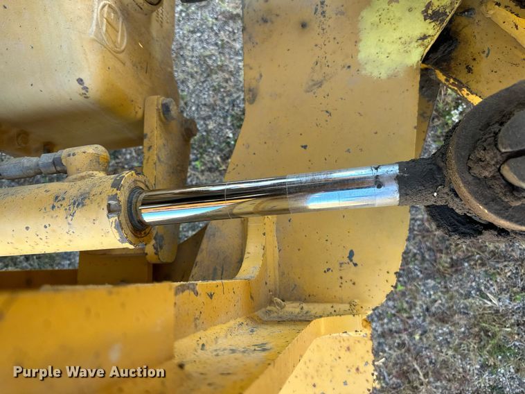 image for item DP8528 1996 John Deere 624G wheel loader