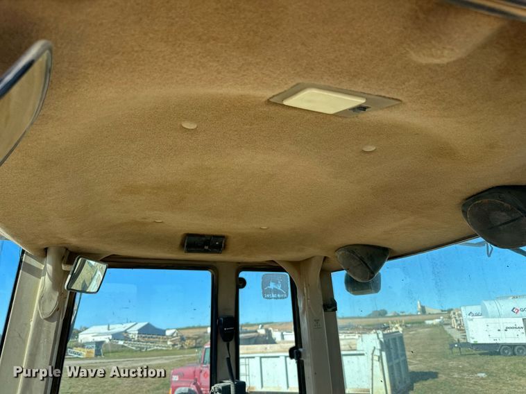 image for item DP8528 1996 John Deere 624G wheel loader