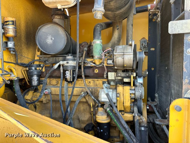 image for item DP8528 1996 John Deere 624G wheel loader