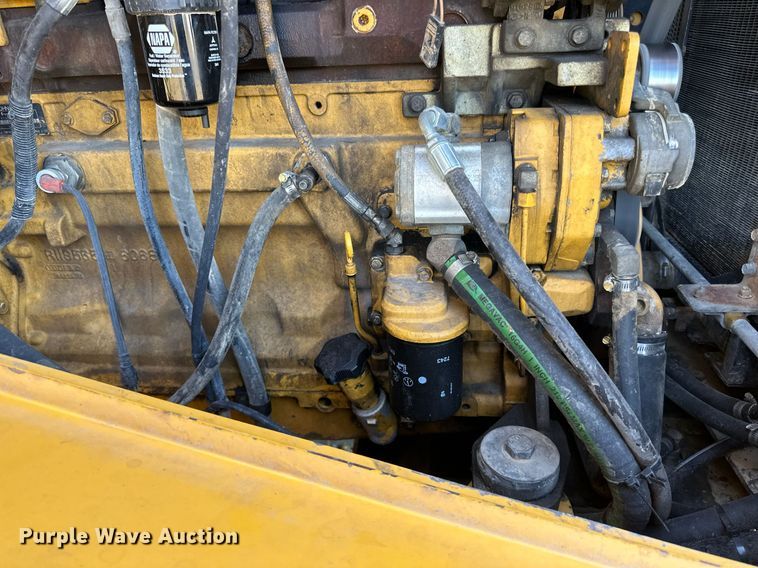 image for item DP8528 1996 John Deere 624G wheel loader