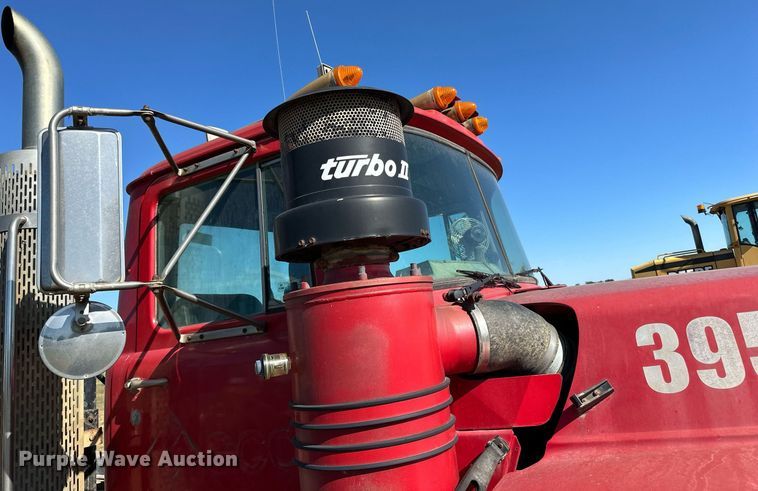 image for item DP8529 1990 Mack  RB690S truck cab and chassis