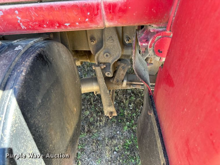 image for item DP8529 1990 Mack  RB690S truck cab and chassis