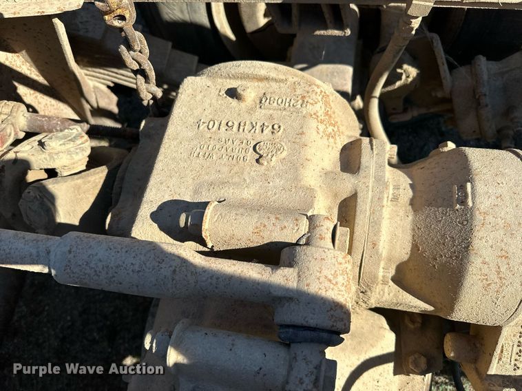 image for item DP8529 1990 Mack  RB690S truck cab and chassis