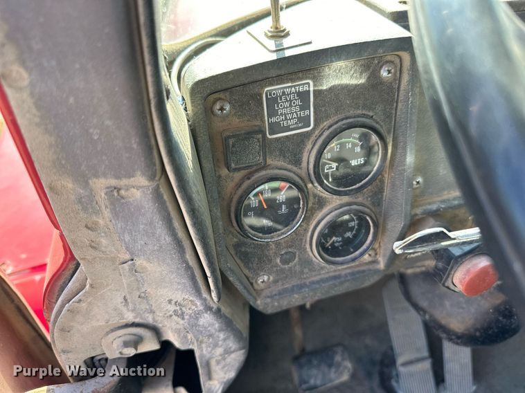 image for item DP8529 1990 Mack  RB690S truck cab and chassis