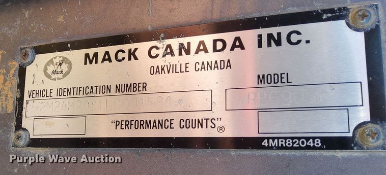 image for item DP8529 1990 Mack  RB690S truck cab and chassis