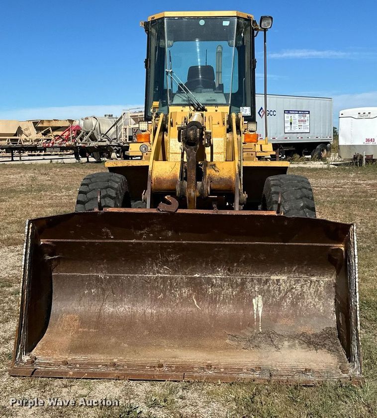image for item DP8530 1996 Caterpillar  924F wheel loader