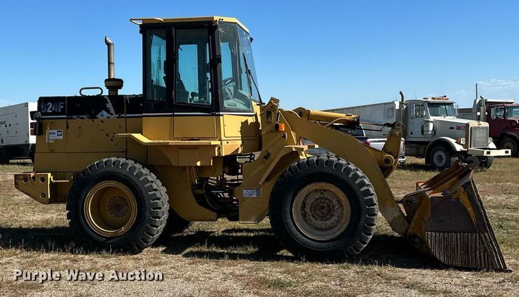 image for item DP8530 1996 Caterpillar  924F wheel loader