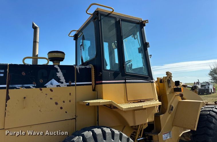 image for item DP8530 1996 Caterpillar  924F wheel loader