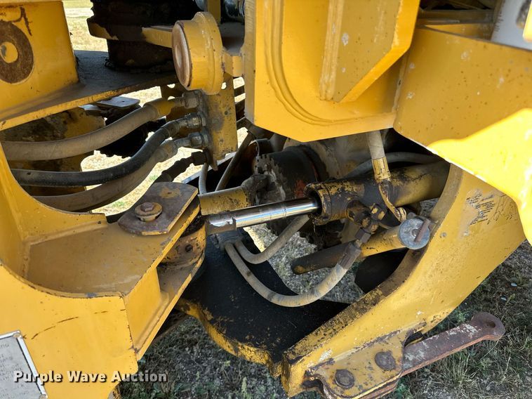 image for item DP8530 1996 Caterpillar  924F wheel loader