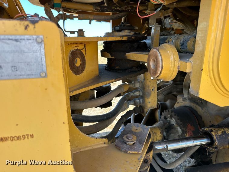image for item DP8530 1996 Caterpillar  924F wheel loader