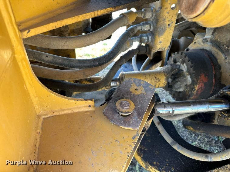 image for item DP8530 1996 Caterpillar  924F wheel loader