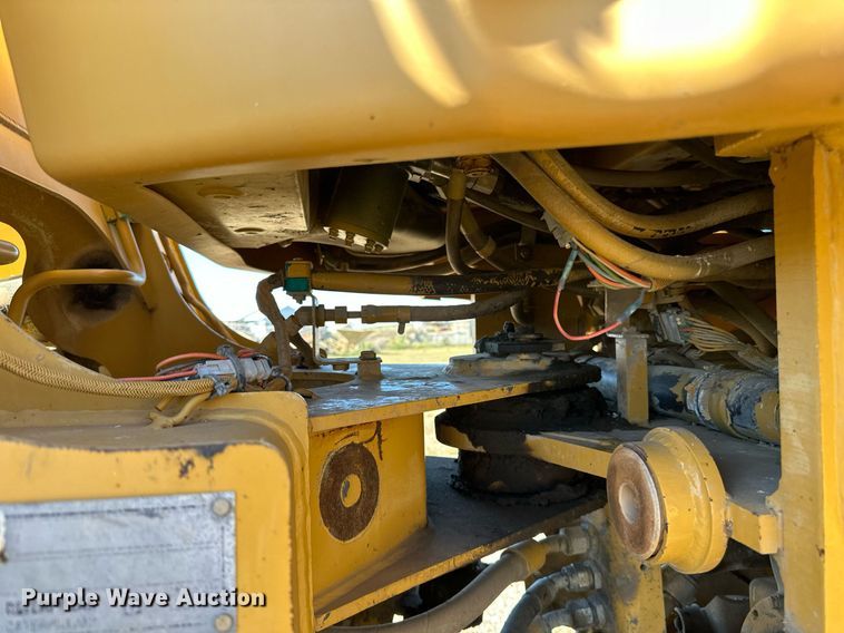 image for item DP8530 1996 Caterpillar  924F wheel loader