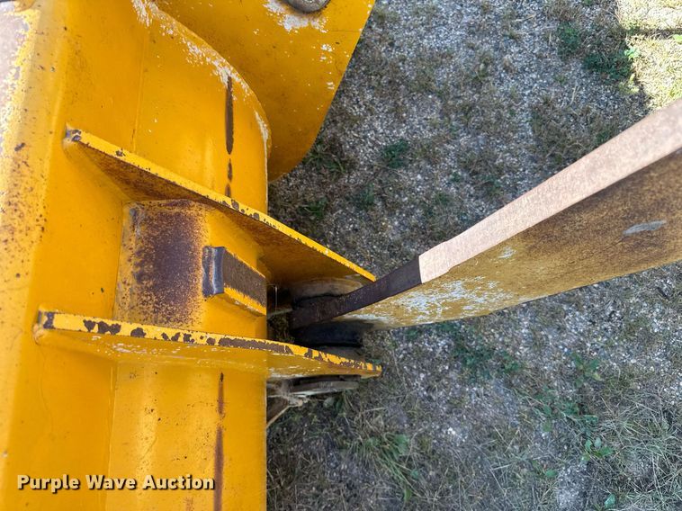 image for item DP8530 1996 Caterpillar  924F wheel loader