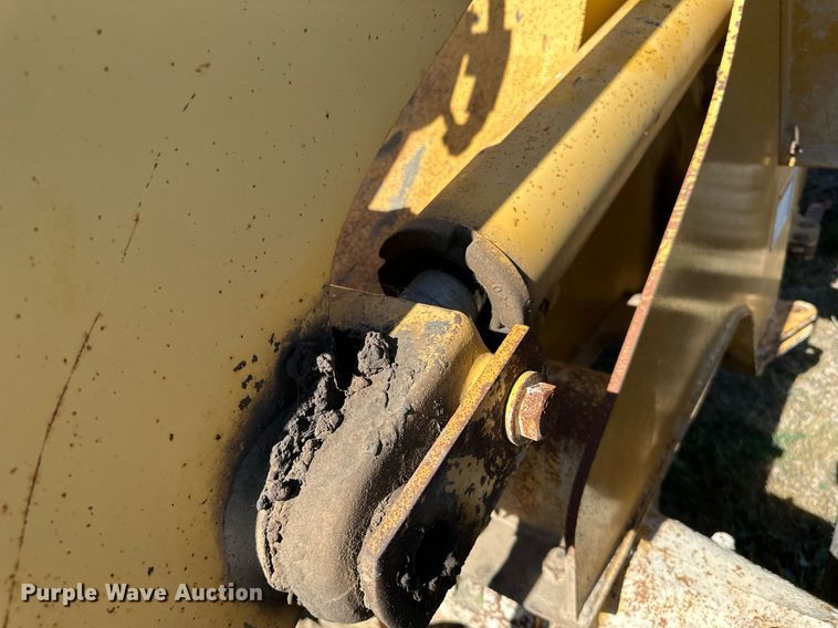 image for item DP8530 1996 Caterpillar  924F wheel loader