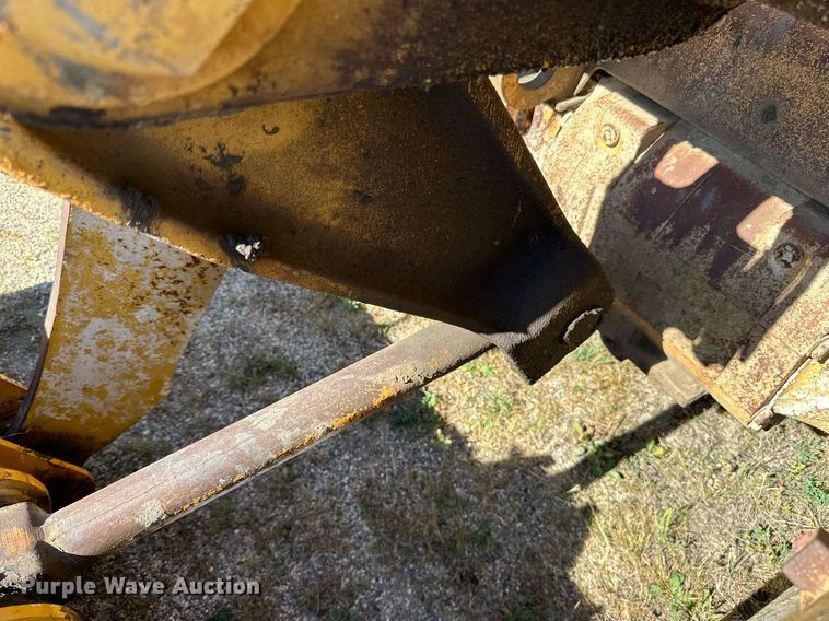 image for item DP8530 1996 Caterpillar  924F wheel loader