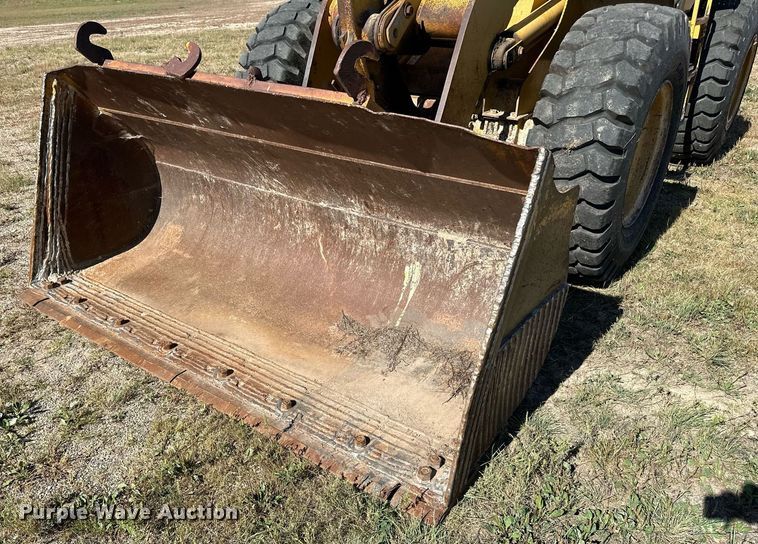 image for item DP8530 1996 Caterpillar  924F wheel loader
