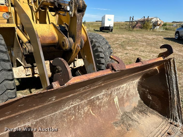 image for item DP8530 1996 Caterpillar  924F wheel loader