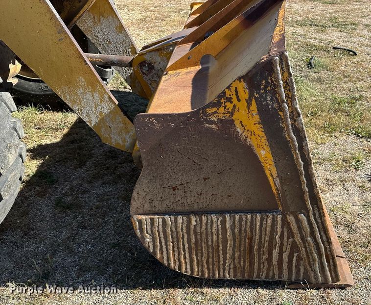 image for item DP8530 1996 Caterpillar  924F wheel loader