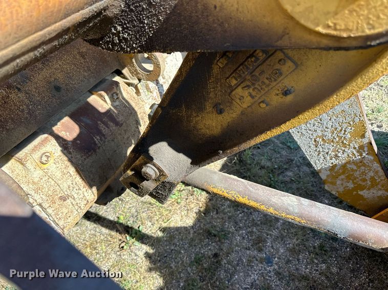 image for item DP8530 1996 Caterpillar  924F wheel loader