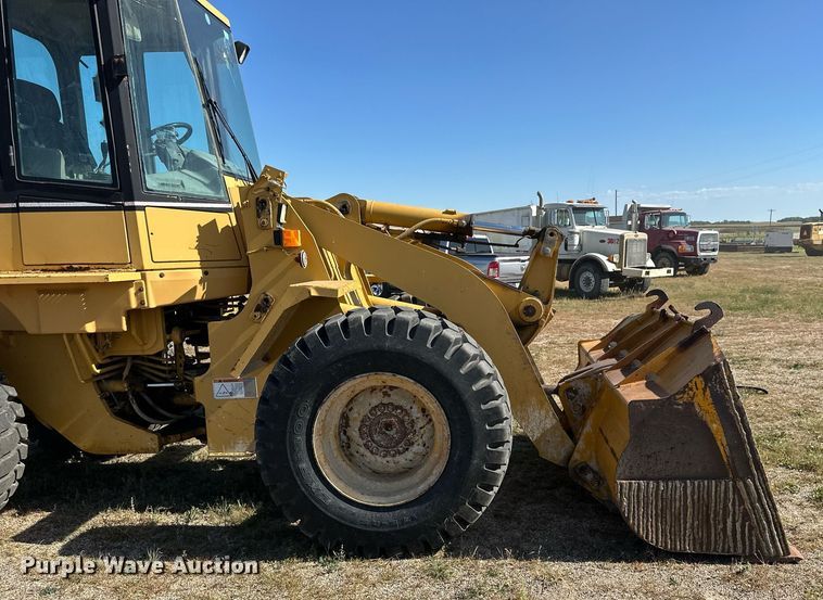 image for item DP8530 1996 Caterpillar  924F wheel loader