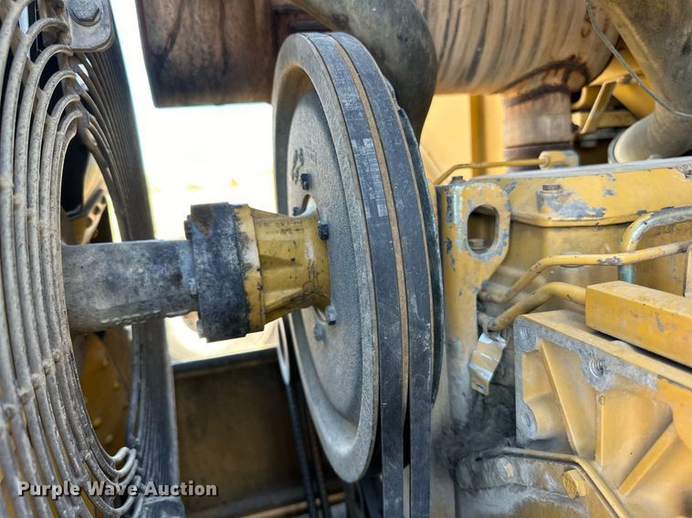 image for item DP8530 1996 Caterpillar  924F wheel loader