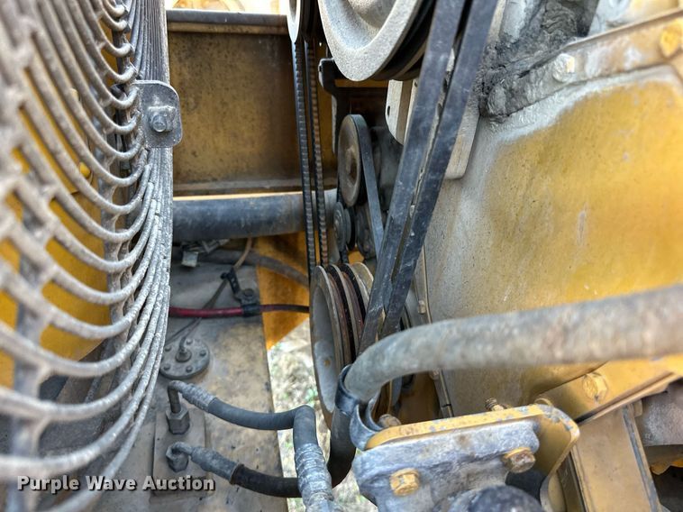 image for item DP8530 1996 Caterpillar  924F wheel loader