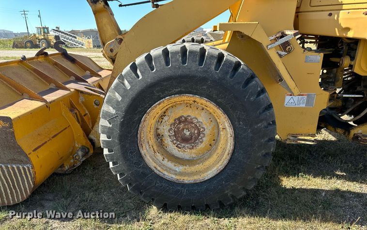 image for item DP8530 1996 Caterpillar  924F wheel loader