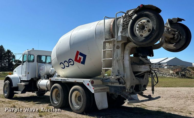 image for item DP8533 2002 Kenworth  W900 ready mix truck