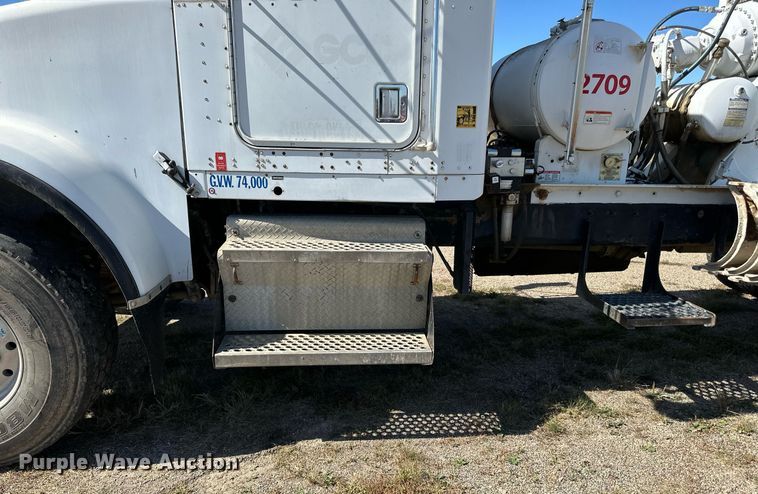 image for item DP8533 2002 Kenworth  W900 ready mix truck