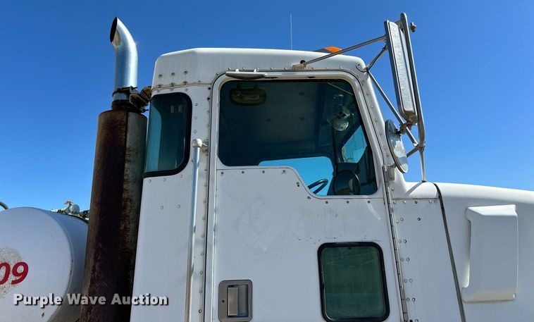 image for item DP8533 2002 Kenworth  W900 ready mix truck