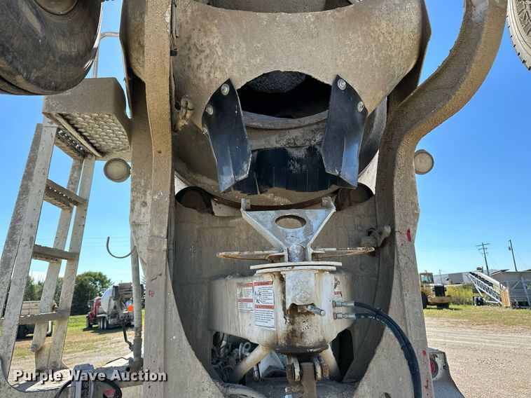 image for item DP8533 2002 Kenworth  W900 ready mix truck