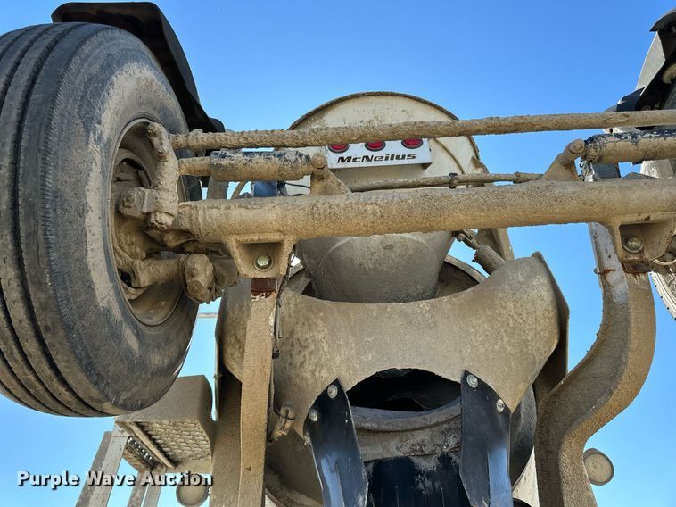 image for item DP8533 2002 Kenworth  W900 ready mix truck