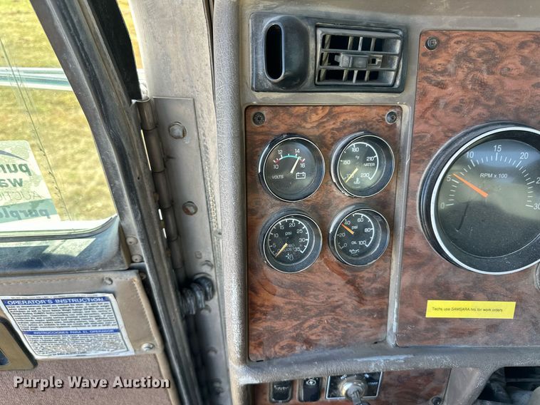 image for item DP8533 2002 Kenworth  W900 ready mix truck