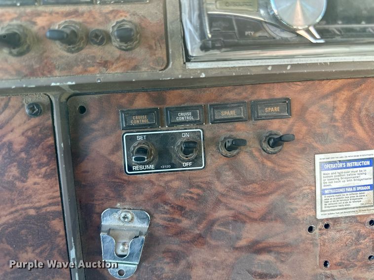 image for item DP8533 2002 Kenworth  W900 ready mix truck