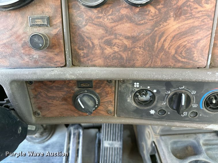 image for item DP8533 2002 Kenworth  W900 ready mix truck