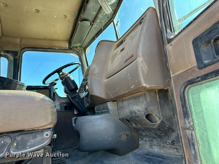 image for item DP8533 2002 Kenworth  W900 ready mix truck