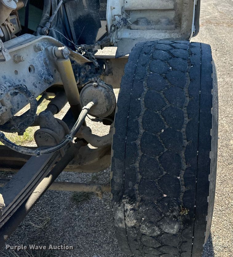 image for item DP8533 2002 Kenworth  W900 ready mix truck