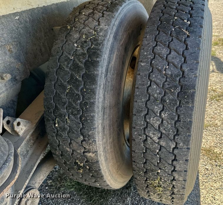 image for item DP8533 2002 Kenworth  W900 ready mix truck