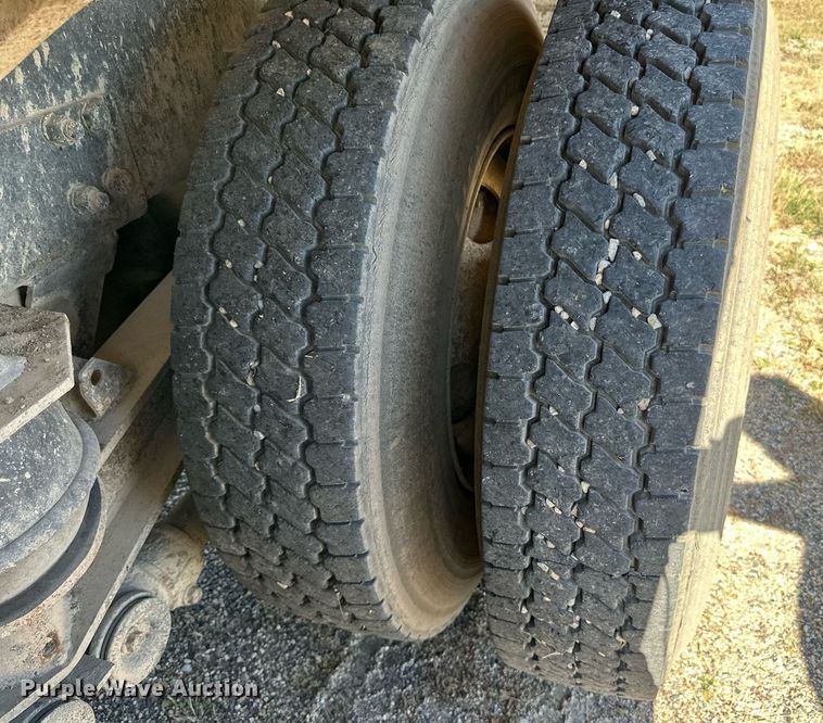 image for item DP8533 2002 Kenworth  W900 ready mix truck