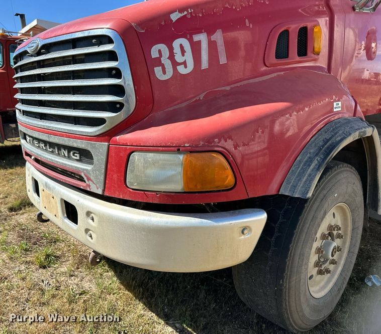 image for item DP8534 2007 Sterling  LT9513 dump truck