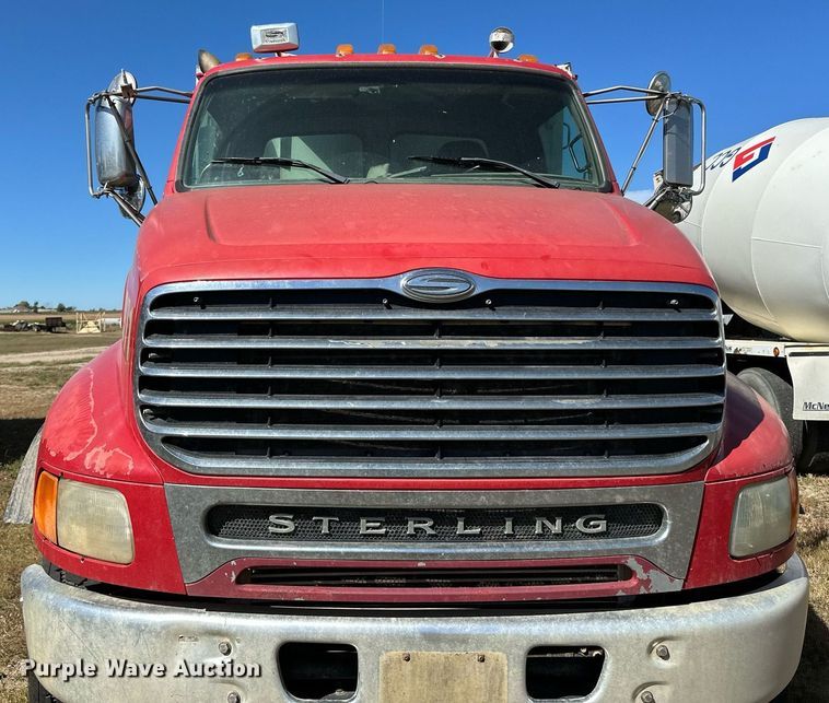 image for item DP8534 2007 Sterling  LT9513 dump truck