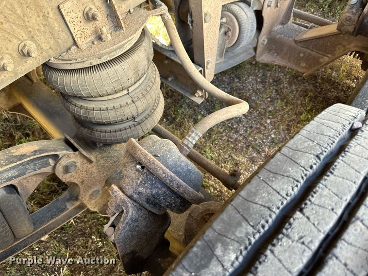 image for item DP8534 2007 Sterling  LT9513 dump truck