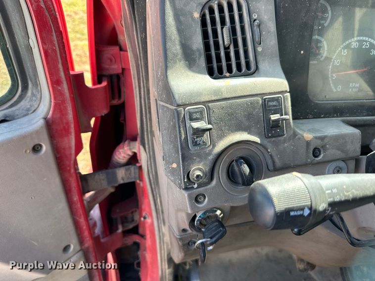 image for item DP8534 2007 Sterling  LT9513 dump truck