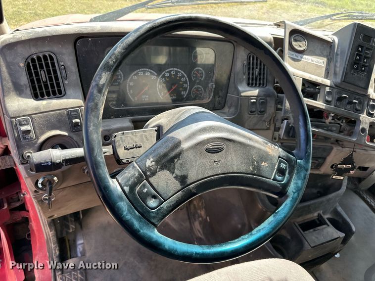 image for item DP8534 2007 Sterling  LT9513 dump truck