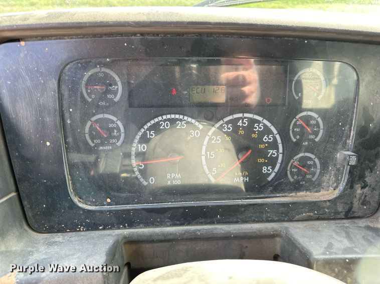 image for item DP8534 2007 Sterling  LT9513 dump truck