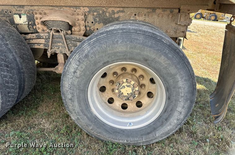 image for item DP8534 2007 Sterling  LT9513 dump truck