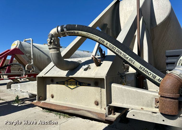 image for item DP8536 1991 Beall  pneumatic dry bulk trailer