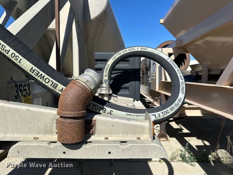 image for item DP8536 1991 Beall  pneumatic dry bulk trailer